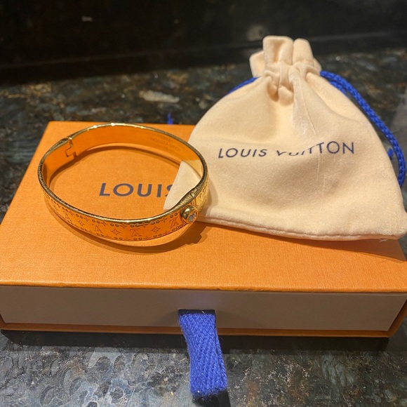 Authentic LOUIS VUITTON Nanogram Strass Bracelet Gold Metallic - Picture 6 of 8